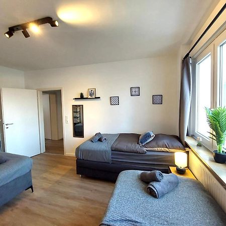 Rtr Essen - Fuer Bis Zu 8 Personen - Voll Ausgestattet - Zentral Limbecker Platz - Messe - Uniklinikum - Smart Tv - Modern Exterior foto