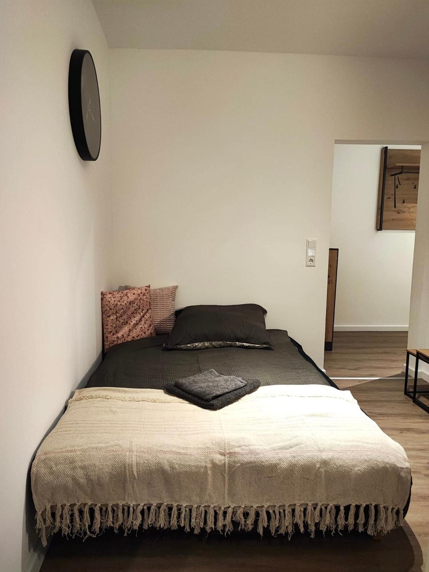 Rtr Essen - Fuer Bis Zu 8 Personen - Voll Ausgestattet - Zentral Limbecker Platz - Messe - Uniklinikum - Smart Tv - Modern Exterior foto