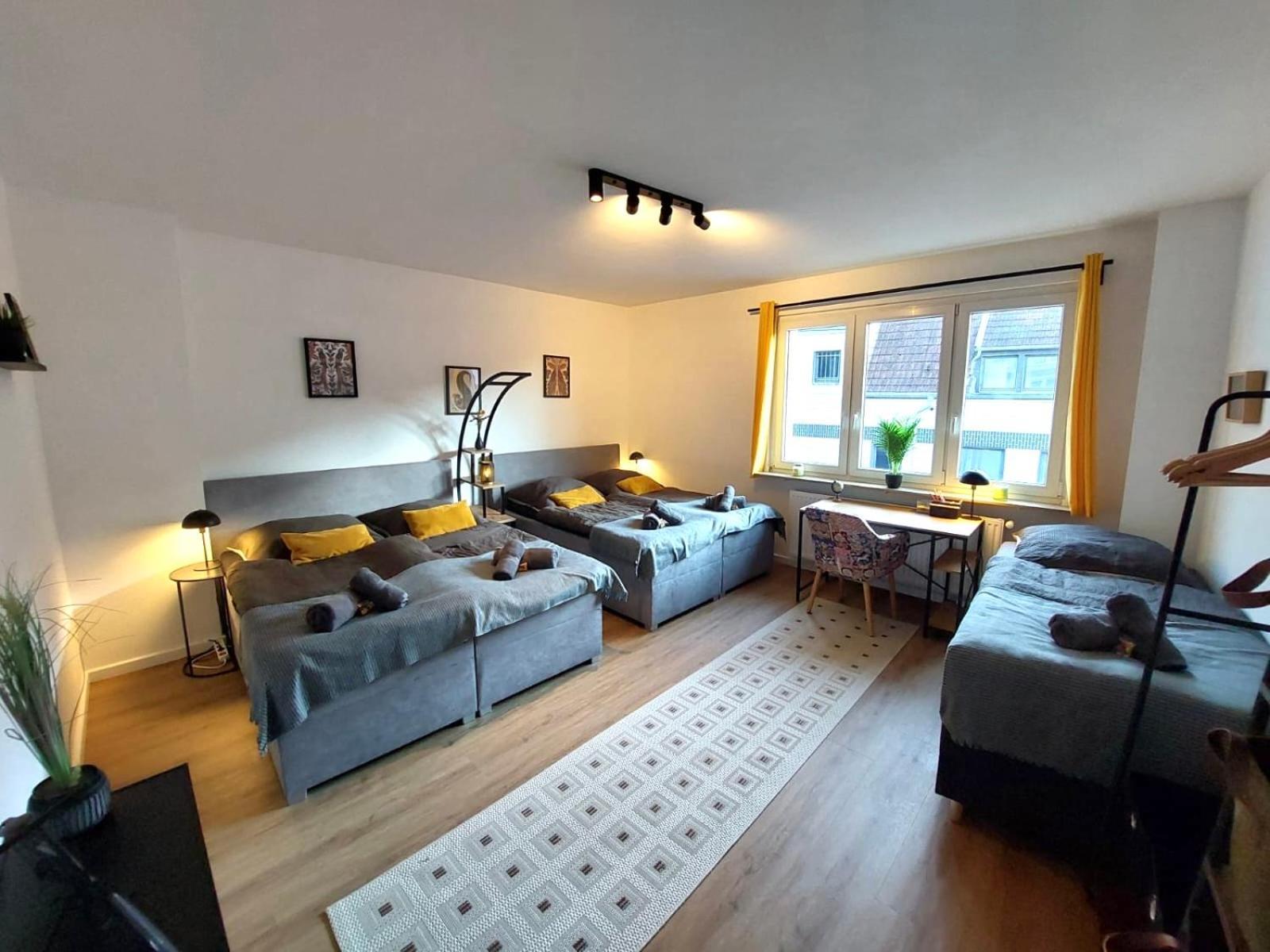 Rtr Essen - Fuer Bis Zu 8 Personen - Voll Ausgestattet - Zentral Limbecker Platz - Messe - Uniklinikum - Smart Tv - Modern Exterior foto